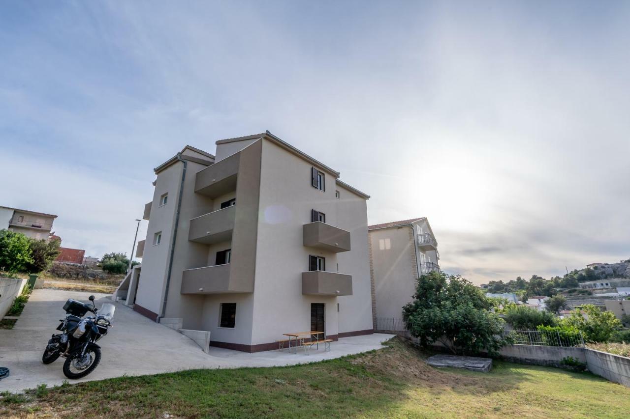 Apartment Matija Podstrana Buitenkant foto