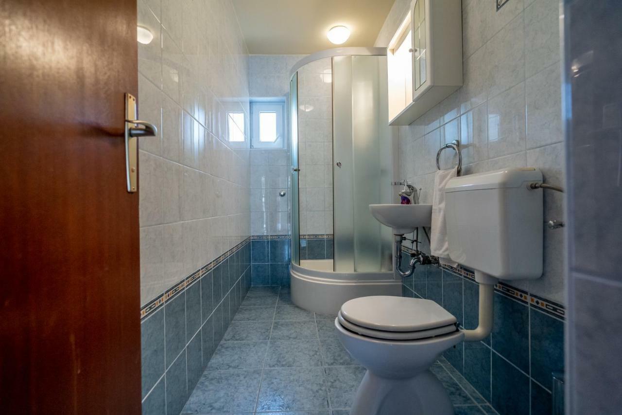 Apartment Matija Podstrana Buitenkant foto