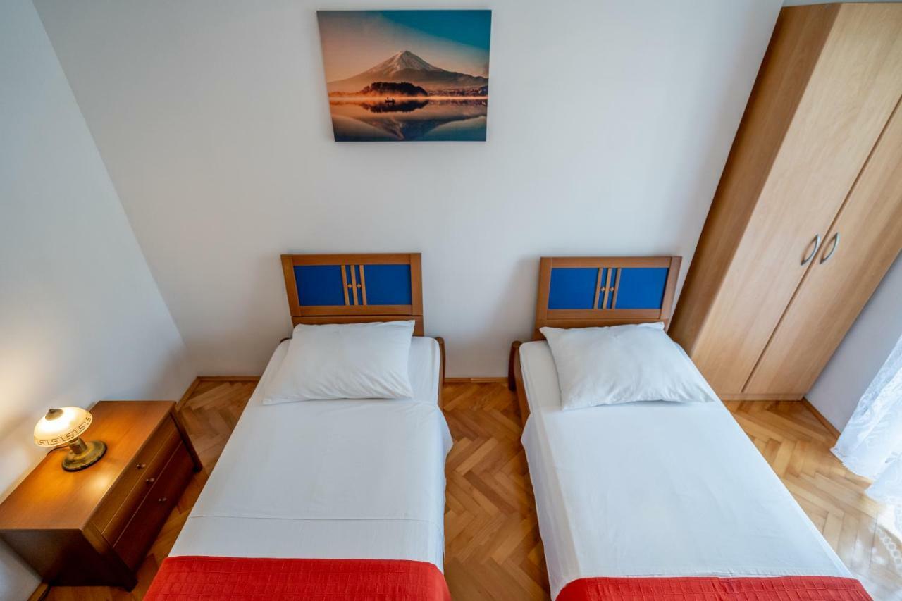 Apartment Matija Podstrana Buitenkant foto