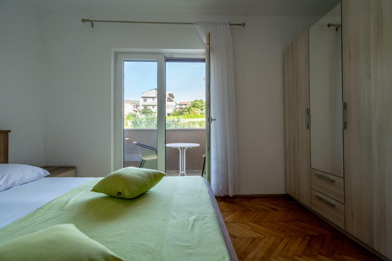 Apartment Matija Podstrana Buitenkant foto